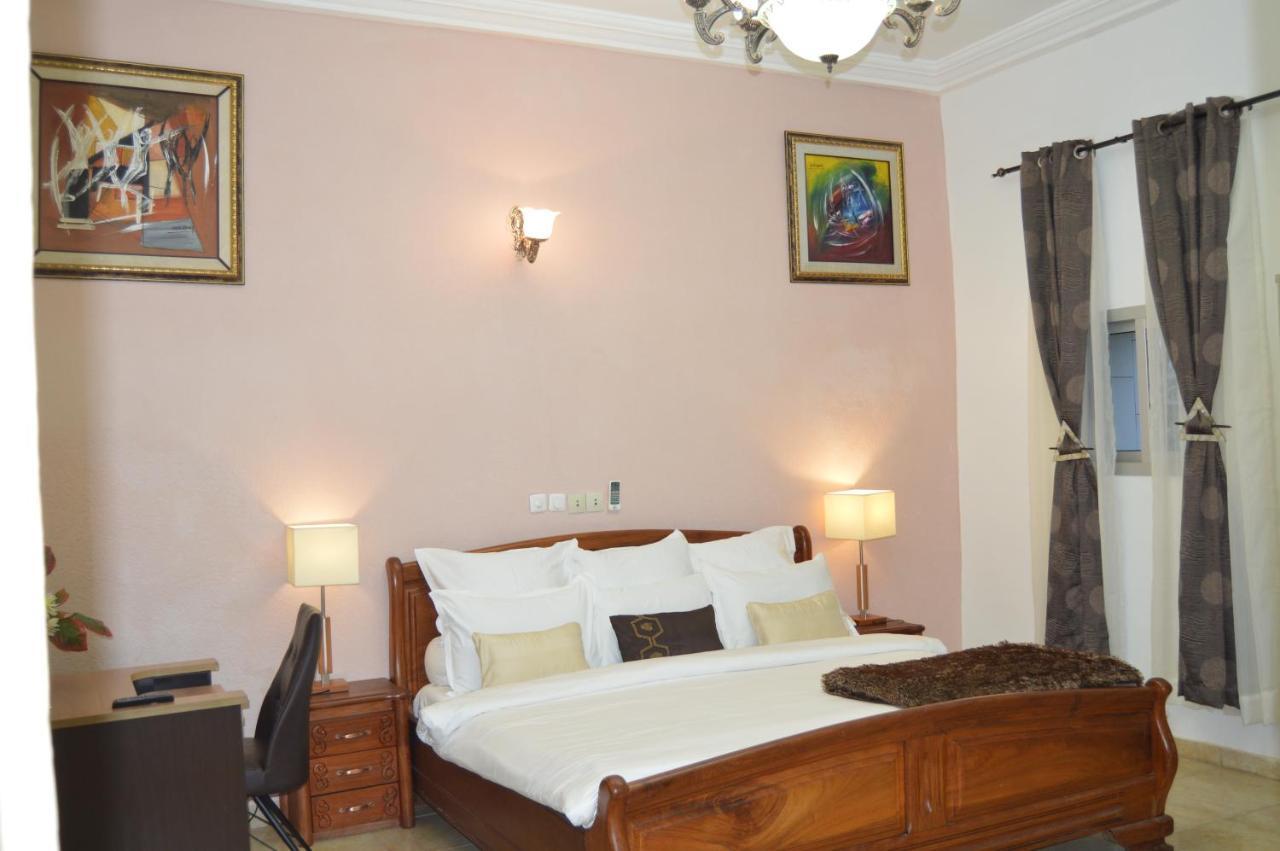 Complexe Hotelier Olympe Korhogo Extérieur photo