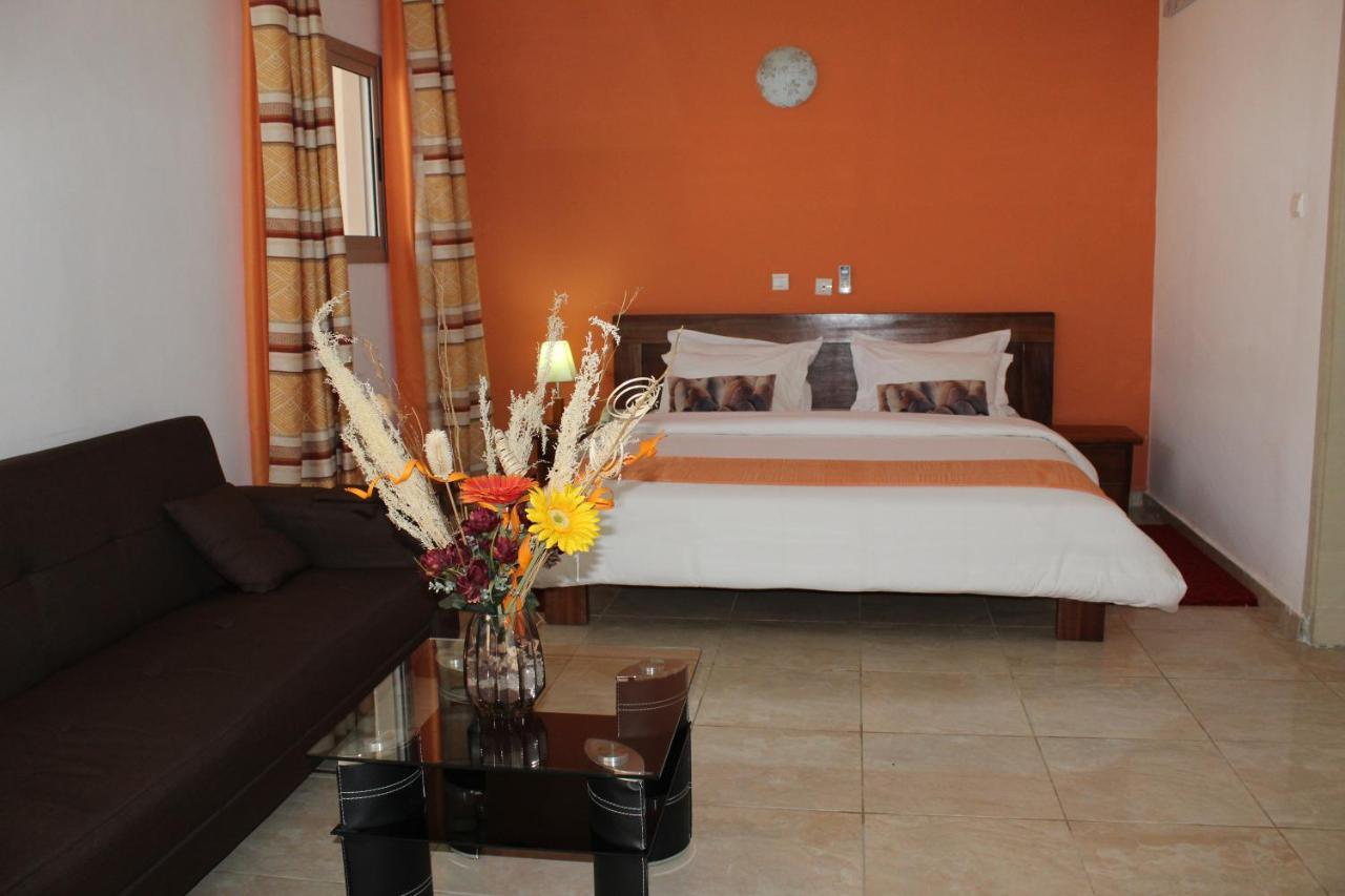 Complexe Hotelier Olympe Korhogo Extérieur photo