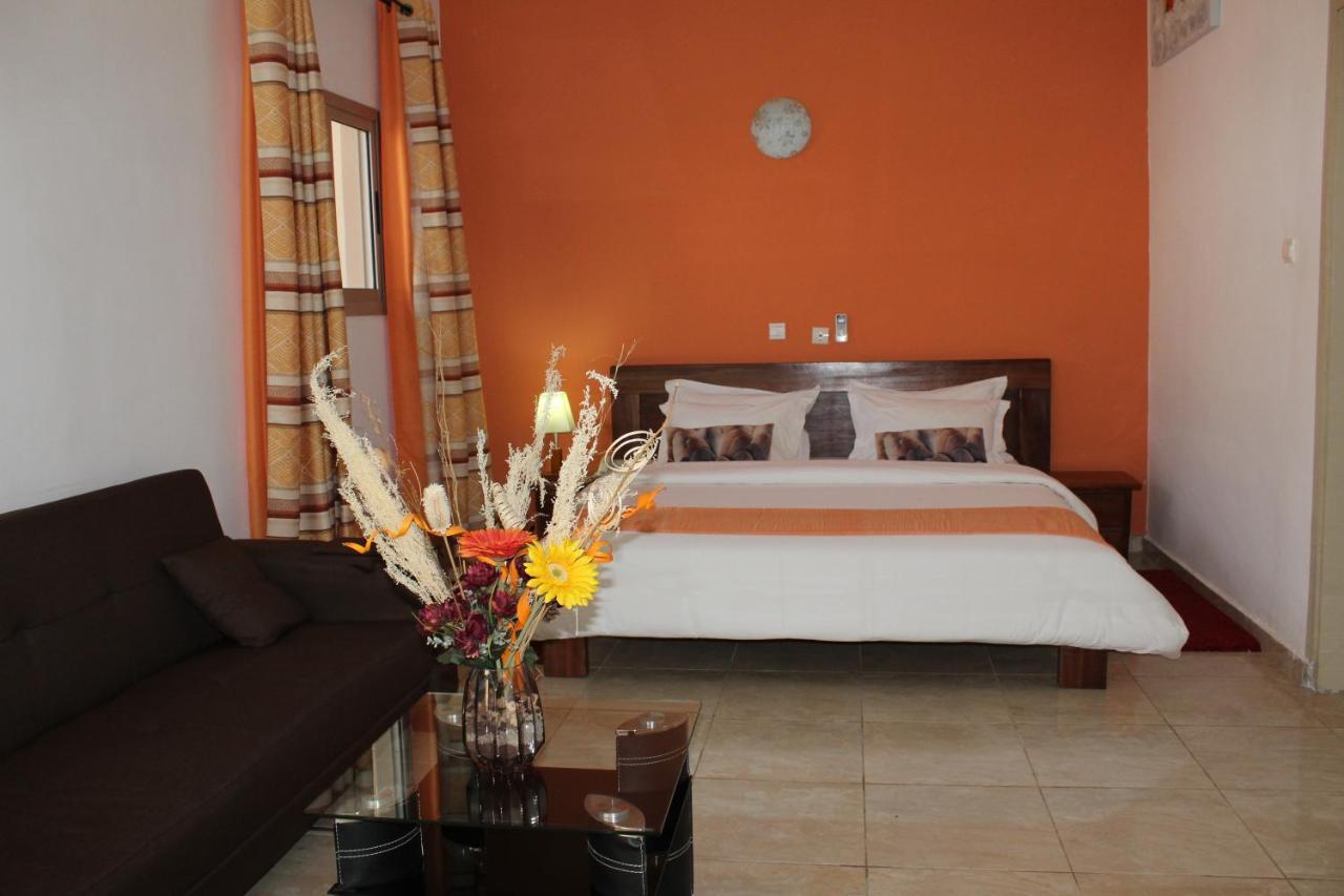 Complexe Hotelier Olympe Korhogo Extérieur photo